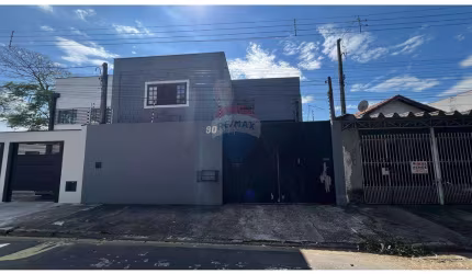 Galpão 275m² para Alugar em São José dos Campos, SP