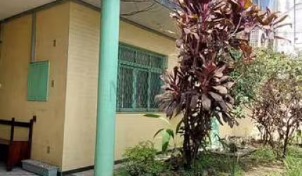 Casa à venda em Duque de Caxias, Jardim Vinte e Cinco de Agosto, com 8 quartos, com 500 m²