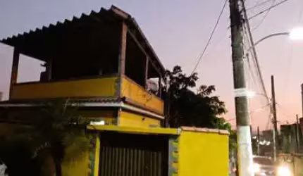 Casa à venda em Duque de Caxias, Itatiaia, com 2 quartos, com 52 m²