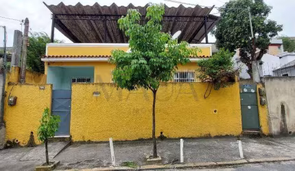 Casa à venda em Duque de Caxias, Gramacho, com 2 quartos, com 43 m²