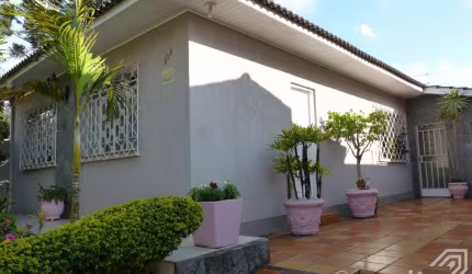 Residência Semi Mobiliada - Bairro Ronda