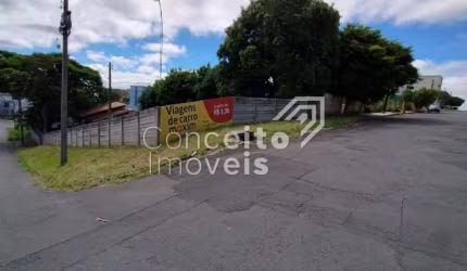 Terreno de Esquina com 462,00m² - Centro