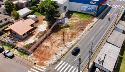 Terreno de Esquina com 550m² - BUILT TO SUIT