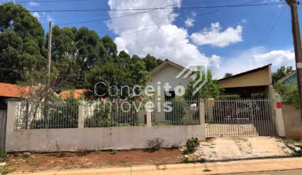 Residência com amplo Terreno - Cara Cará