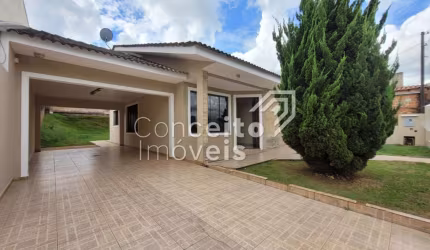 Residência Semi Mobiliada com amplo Terreno - Uvaranas