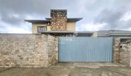 Casa ampla à venda - Vila Nova - Joinville/SC 218 m²