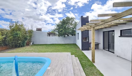 LINDA CASA NO LITORAL DE ATLÂNTIDA SUL!