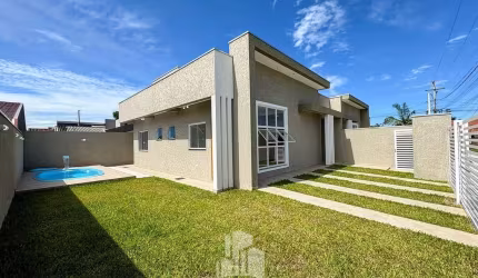 Casa não geminada com 3 quartos e piscina