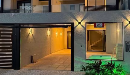 Sobrado 4 quartos, 3 suítes , quadra mar, Matinhos
