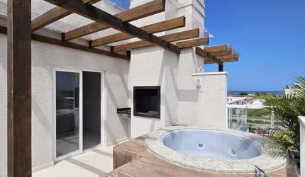 Cobertura duplex perto do mar em Matinhos