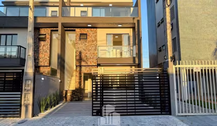 Triplex com vista mar em Monções Pontal do Paraná