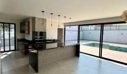 CASA A VENDA OU ALUGUEL NO CONDOMÍNIO VIVENDAS DO JAPI EM JUNDIAÍ-SP