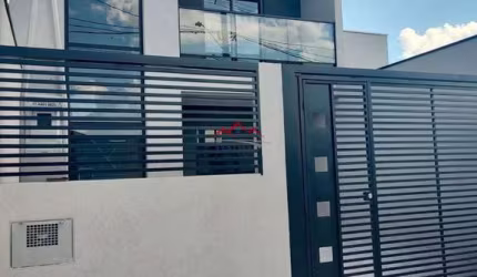 Sobrado à venda com 3 quartos, 157m² - Jardim Vale Verde