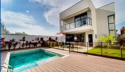 Casa à venda no Condomínio Parque das Camélias - Jundiaí - SP