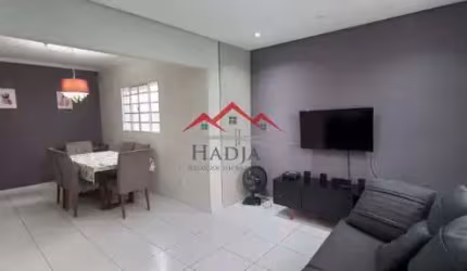Casa térrea à venda no Jardim Danúbio, em Jundiaí/SP
