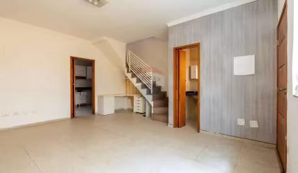 Sobrado à Venda em Condomínio Fechado de 130m2, com 3 quartos, varanda, 2 vagas no bairro  Tremembé