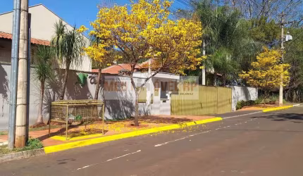 Linda Casa em Condomínio