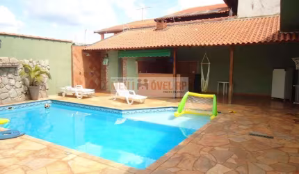 Casa com 4 dormitórios à venda, 300 m² por R$ 750.000,00 - Residencial e Comercial Palmares - Ribeirão Preto/SP