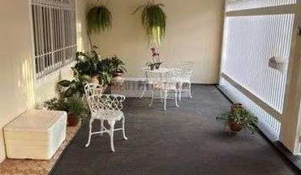 Casa com 3 dormitórios à venda, 220 m² por R$ 390.000 - Independência - Ribeirão Preto/SP