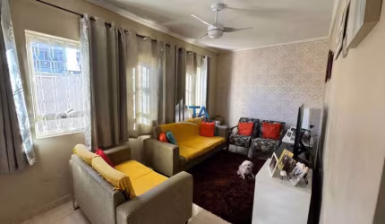 Casa Térrea à venda 256m² em Campinas no Jardim Santana, com 4 quartos 1 suíte, por R$ 850.000
