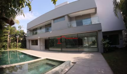 Sobrado com 6 dormitórios à venda, 950m²- Bairro Cerâmica - São Caetano do Sul/SP