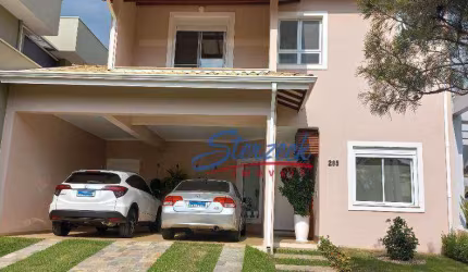 Ótima casa venda com porteira fechada.