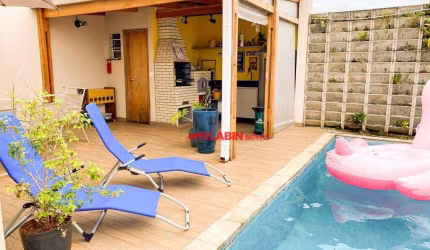 ** Magnífico Sobrado Reformado no Coração da Vila Monumento com 5 Dormitórios sendo 2 Suítes e 3 Vagas de Garagem - Área Gourmet com Piscina **