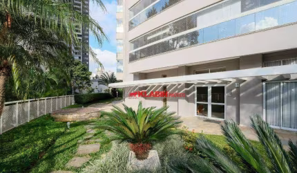** Belíssimo Apartamento com Vista Panorâmica para o Parque Ibirapuera - 161m² de Área Privativa - 4 Dormitórios sendo 3 Suítes - 3 Vagas de Garagem *
