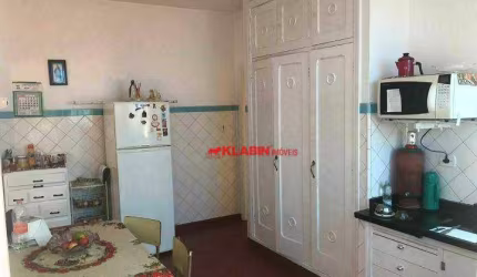 Casa a 500m do metro Conceição - 200m de terreno sendo 116 de área construída - 2 dormitórios - 2 banheiros - 4 vagas de garagem