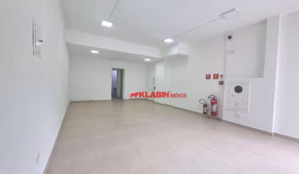 Conjunto comercial a 350 metros do metrô São Joaquim - 40m - 1 sala - 2 banheiros - 1 copa