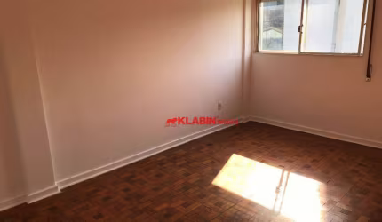 ** Apartamento de 2 Dormitórios com 58m² de Área Privativa à 160m do Metrô São Joaquim - Sem Vaga de Garagem **