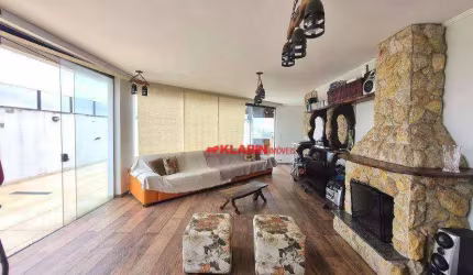 Cobertura Duplex de 3 Dormitórios sendo 1 Suíte com 220m² de Área Útil - 2 Vagas de Garagem - Jabaquara - SP - Ótima Oportunidade de Negócio
