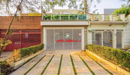 Sobrado Sofisticado com Área Gourmet - 5 Dormitórios sendo 1 suíte com 2 Vagas de Garagem - 231m² de Área Construída e 169m² de Terreno