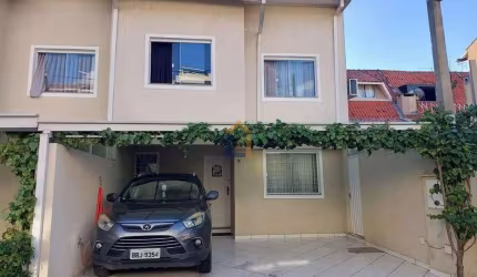 Sobrado com 160 m² no Novo Mundo