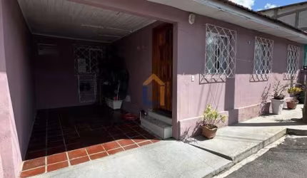 Casa com 40m² no Bairro Boqueirão