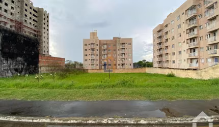 Terreno com 720m² no Alto Tarumã