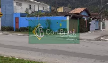 Casa para Venda em Caraguatatuba - 3 dormitórios