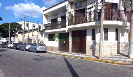 Casa sobrado 3 dormitórios sendo 2 suítes Centro