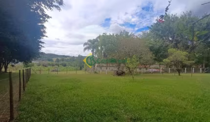 Represa de Taiçupeba. Um oásis de tranquilidade, rodeado por uma natureza exuberante. O local é ideal para descansar, e desfrutar de bons momentos em família