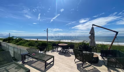 Casa de frente para o mar à venda em Barra Velha, 4 domitórios sendo 2 suítes