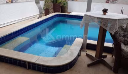 Casa à venda em Penha com 4 dormitórios sendo 2 suítes, mobiliada a 30m do mar
