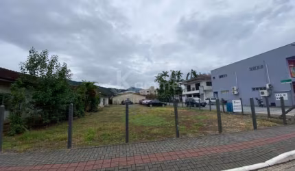 Terreno comercial na vila do salto em Luiz Alves