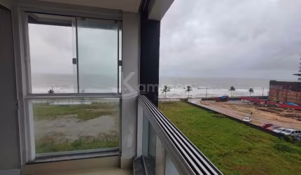 Apartamento quadra mar em Barra velha com 3 dormitórios sendo 1 suite.