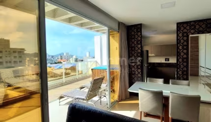 Cobertura duplex com 3 suítes a venda em canto grande, a 200 metros do mar com jacuzzi