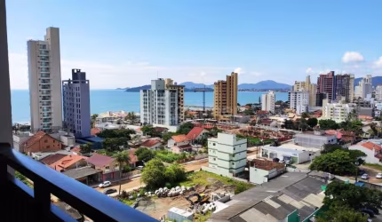 Apartamento mobiliado e climatizado em Balneário Piçarras, com 2 quartos, lazer completo.