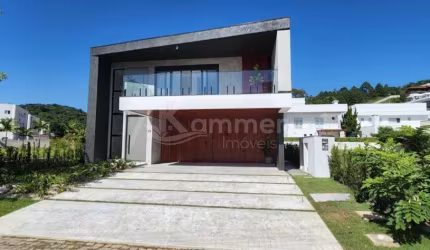 Casa de luxo na praia brava
