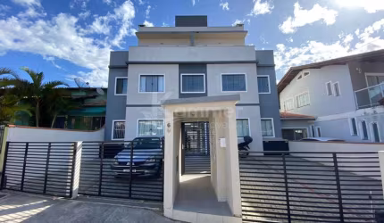 Apartamento de Luxo à Venda no Centro de Barra Velha-SC  3 Quartos, 2 Suítes, 112m²  Ótima Oportunidade!