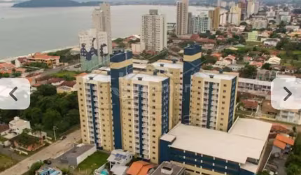 Apartamento à venda em Balneário Piçarras-SC, Itacolomi: 2 quartos, 1 sala, 1 banheiro, 1 vaga - 63,00m² de área.