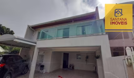 Sobrado com 4 dormitórios à venda, 92 m² por R$ 650.000,00 - Centro - Campo Largo/PR