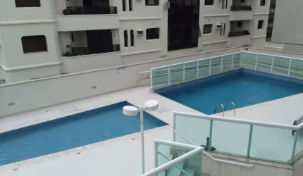 Excelente apto para sua residência ou lazer, duas quadras do mar